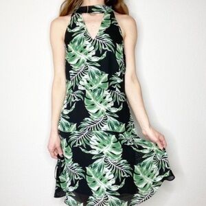 Belle Vere Palm Keyhole Choker Neck Sleeveless Dress Size 4 Green